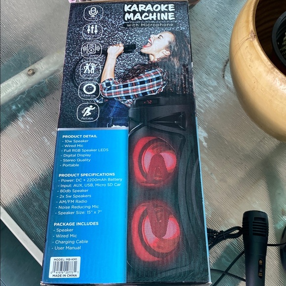 Moon Bounce Karaoke Speaker 15’ Tall - Picture 6 of 8